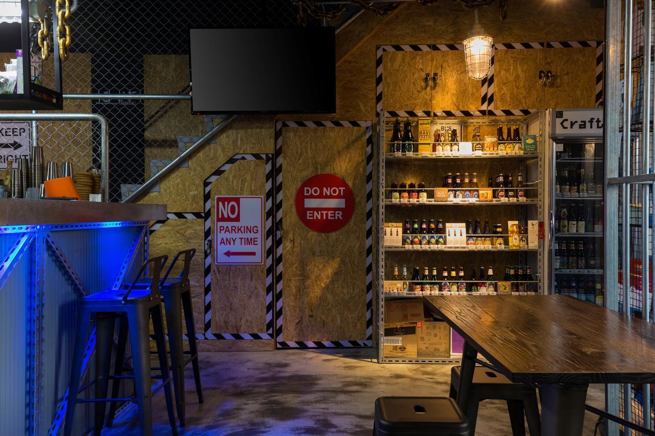 和平公獄監獄文旅 近東大門夜市 Peace Prison Cafe Inn Hualien Buitenkant foto